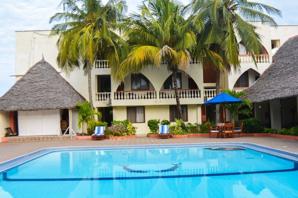 Pride Inn Diani pool