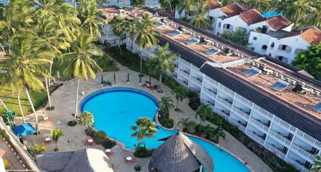 Travellers Beach Hotel views