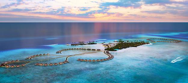 Crystal clear turquoise waters surrounding tropical islands in the Maldives – Adequate Safaris